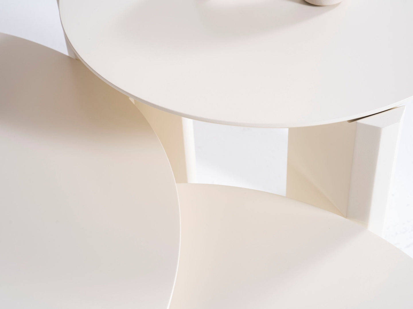 720 Cream 3 Pc Coffee Table Set