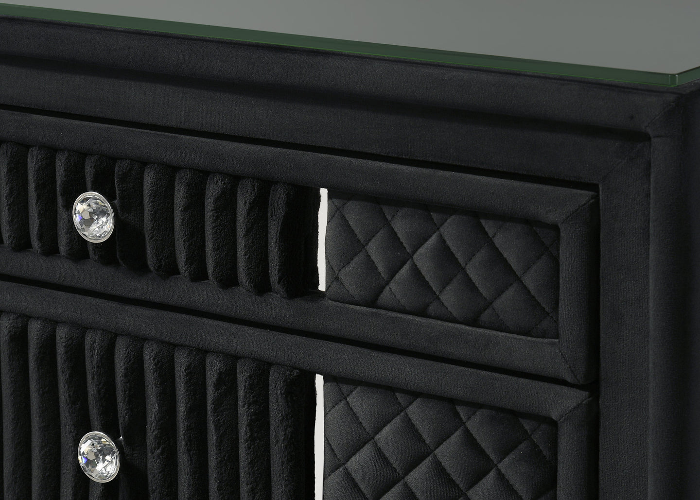 Armany Chest