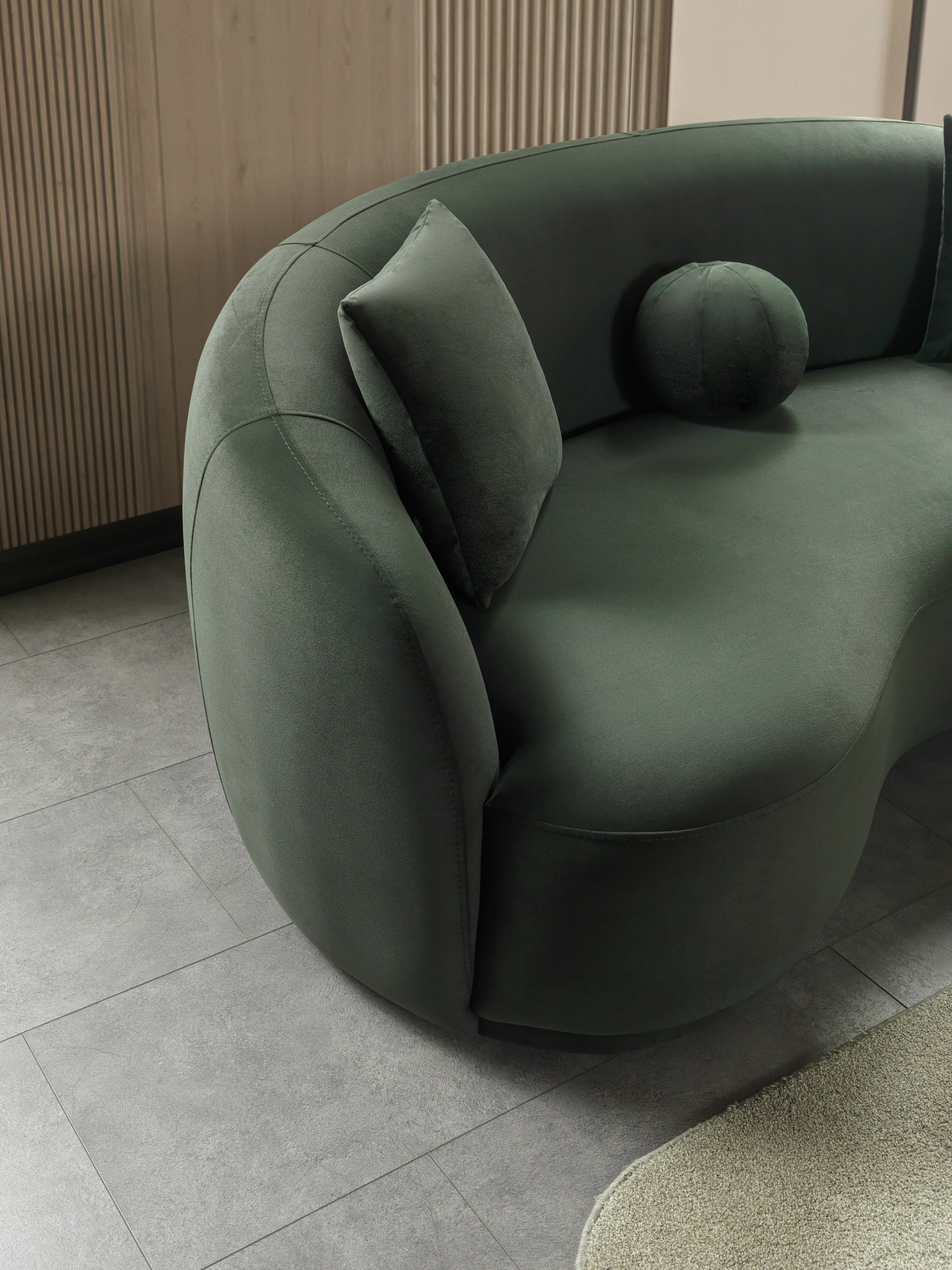 Bonita Green Velvet Sofa 91"