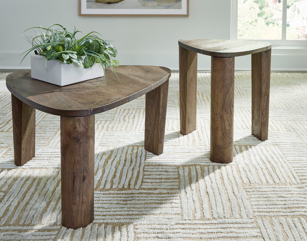 Ashley A4000604 Accent Cocktail Table Set