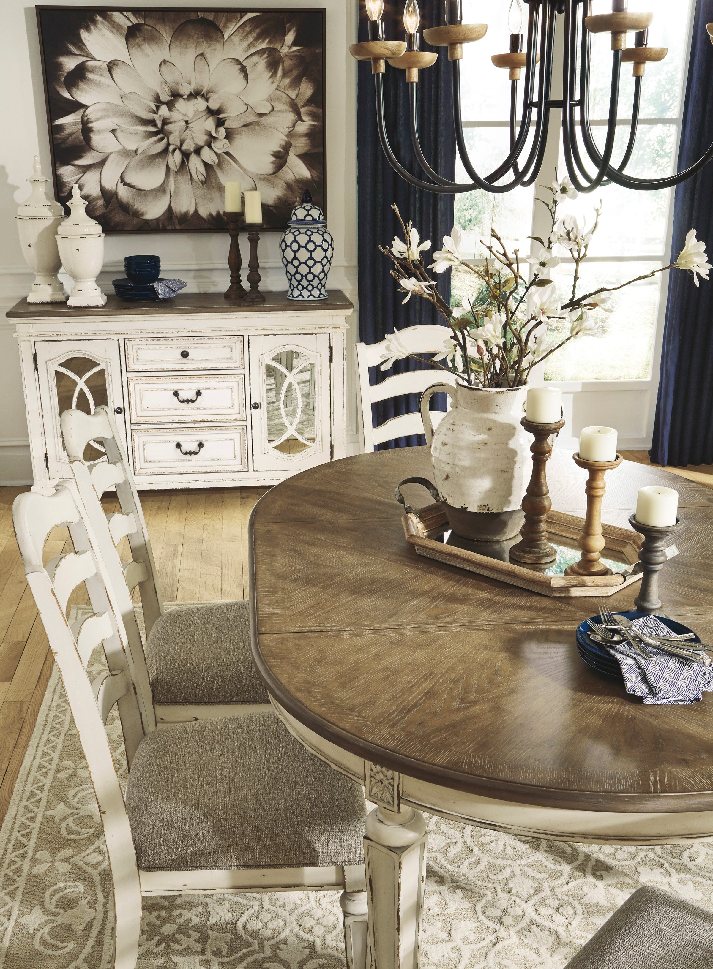 D743 - 7pc Dining Set