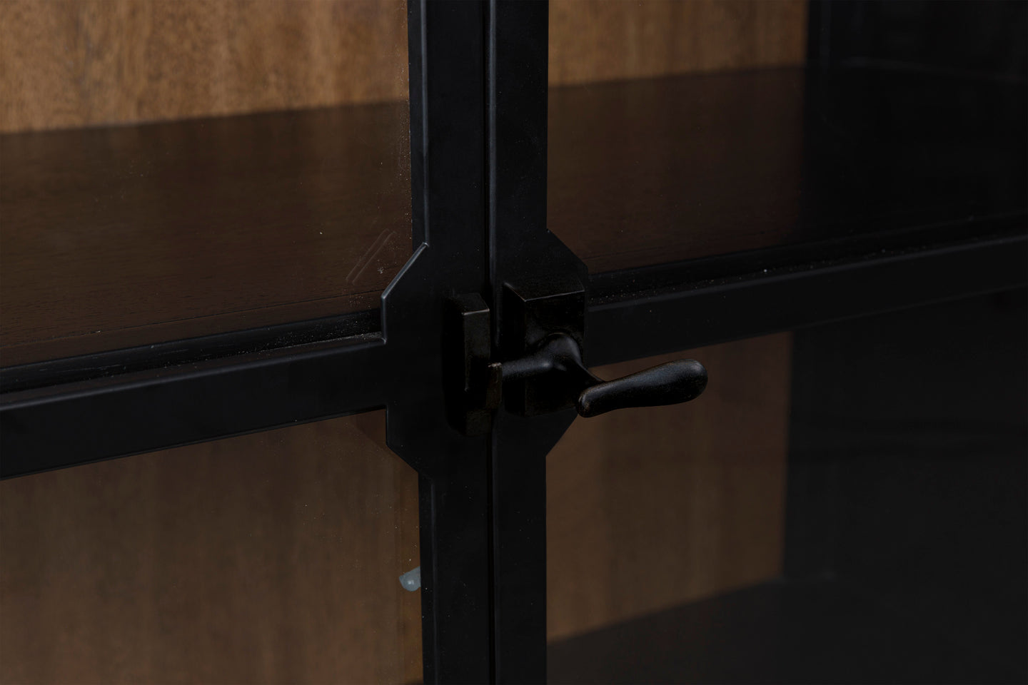 D824-376 - Display Cabinet **NEW ARRIVAL**